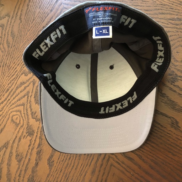 Hat - Picture 3 of 3